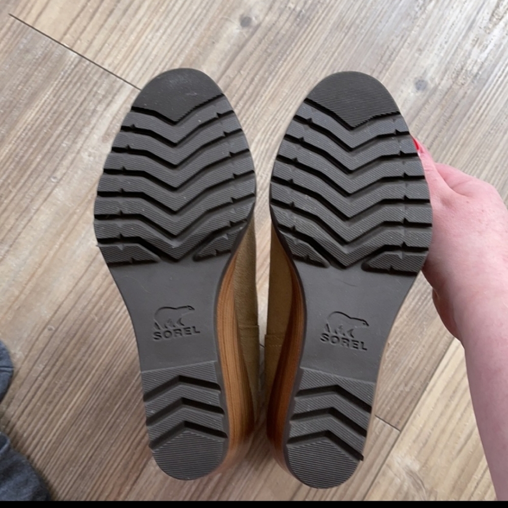 NWOT SOREL Booties - Picture 3 of 7